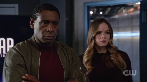 DCs.Legends.of.Tomorrow.S05E01.iNTERNAL.480p.x264-ZMNT.Screen0004.png