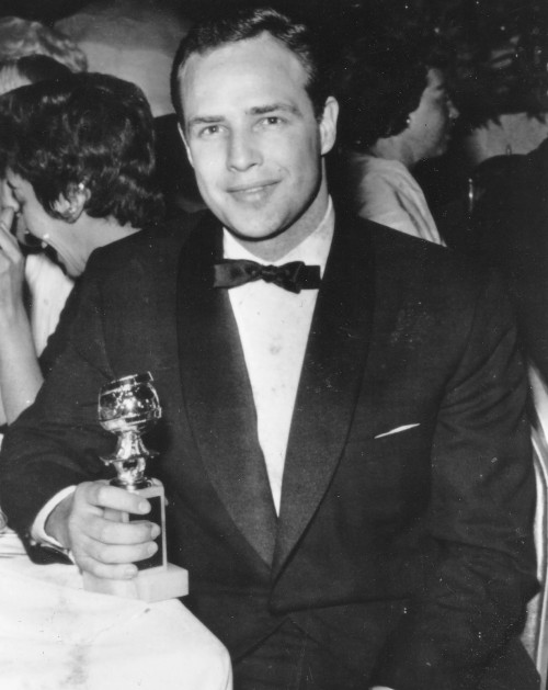 Celia-Webb-Left-Behind-Marlon-Brando-at-Golden-Globe-Awards-Ceremony-in-1955.jpg
