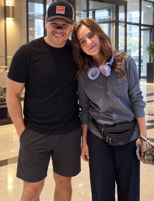 ava.yaman--burakyoruks-bir-partner-selfiesi-verin-bizeee--OrEl-avayaman-denizbaysa.jpg