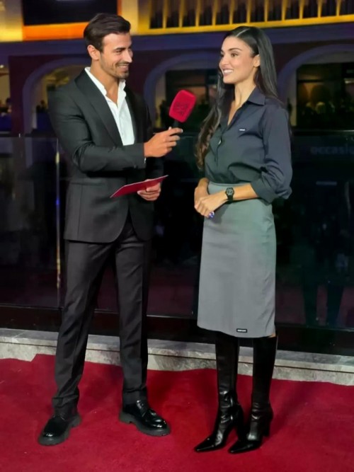 ---Hande-intervistata-dallattore-Emin-Gunenc-durante-la-serata-inaugurale-del-Florentia-Vill.jpg